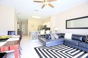 Smart TV, DVD player