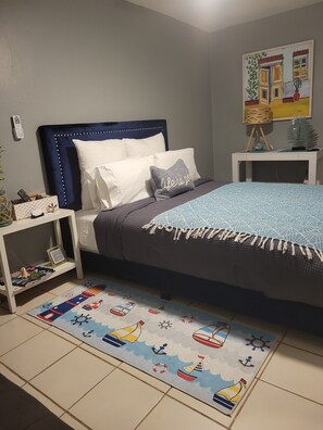 Blackout drapes, iron/ironing board, free WiFi, bed sheets - Playa Escondida (Fajardo)