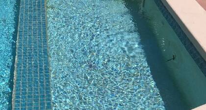 Lovely One Bedroom Unit in the Cable Beach Area