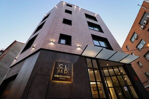 Front of property - CIELO Madrid Studios (Madrid)