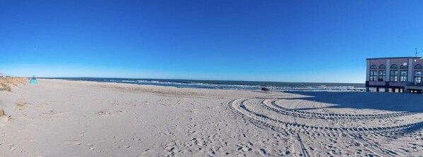 Beach nearby, beach towels