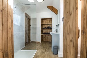 Apartment (1 Bedroom) | Living area