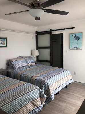 2 bedrooms, in-room safe, iron/ironing board, free WiFi