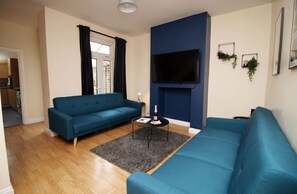 Apartment | Living area