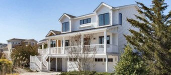 Cape Shores Luxury - Brand NEW 2024 Pool, Beach, Private Fishing Pier, Park!