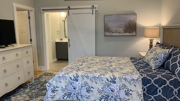 4 bedrooms, iron/ironing board, WiFi