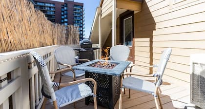NEW - Downtown Private Loft w/ Deck & Work Space
