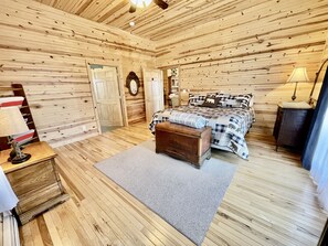 3 habitaciones, tabla de planchar con plancha y cuna de viaje