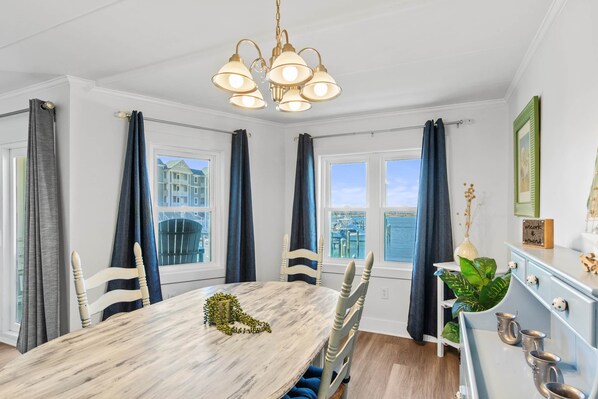 Dining - ⭐️White Marlin 107 Epic Renovation Bayfront Sunsets Pool ⭐️ (Ocean City)