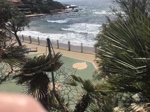 Comfortable studio for 2 in the garden