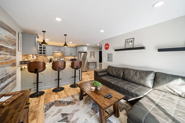 TV - Pet-Friendly 2 Bedroom Suite Near UWW Campus, Kettle Moraine, and Starin Park! (Whitewater)