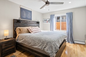 2 bedrooms, desk, iron/ironing board, free WiFi