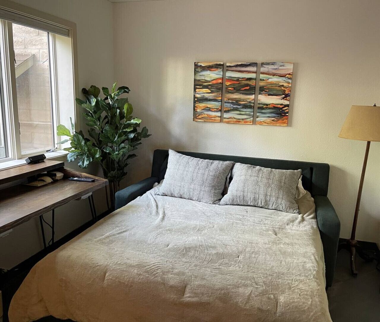 4 Schlafzimmer, Schreibtisch, Bügeleisen/Bügelbrett, kostenloses WLAN