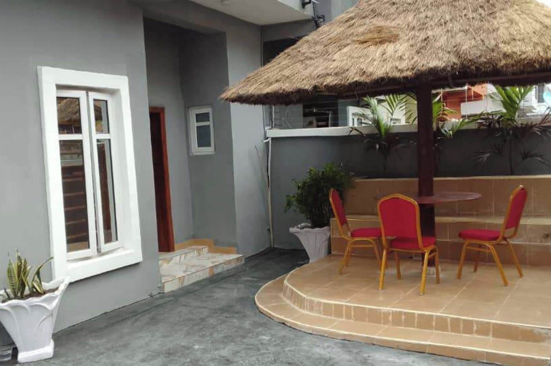 Tempat makan outdoor