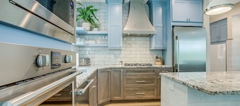 Traverse City Lakemore Resort, New Luxury Lakefront Home on Arbutus Lake