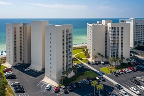 Third-party on-site parking - NEWLY RENOVATED! BEAUTIFUL DESTIN BEACHFRONT CONDO WITH BREATHTAKING VIEWS! (Destin)