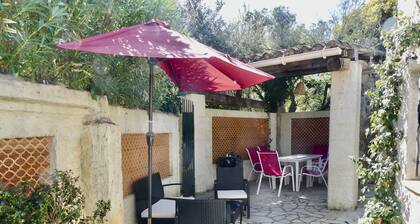 Quiet cottage close to the sea