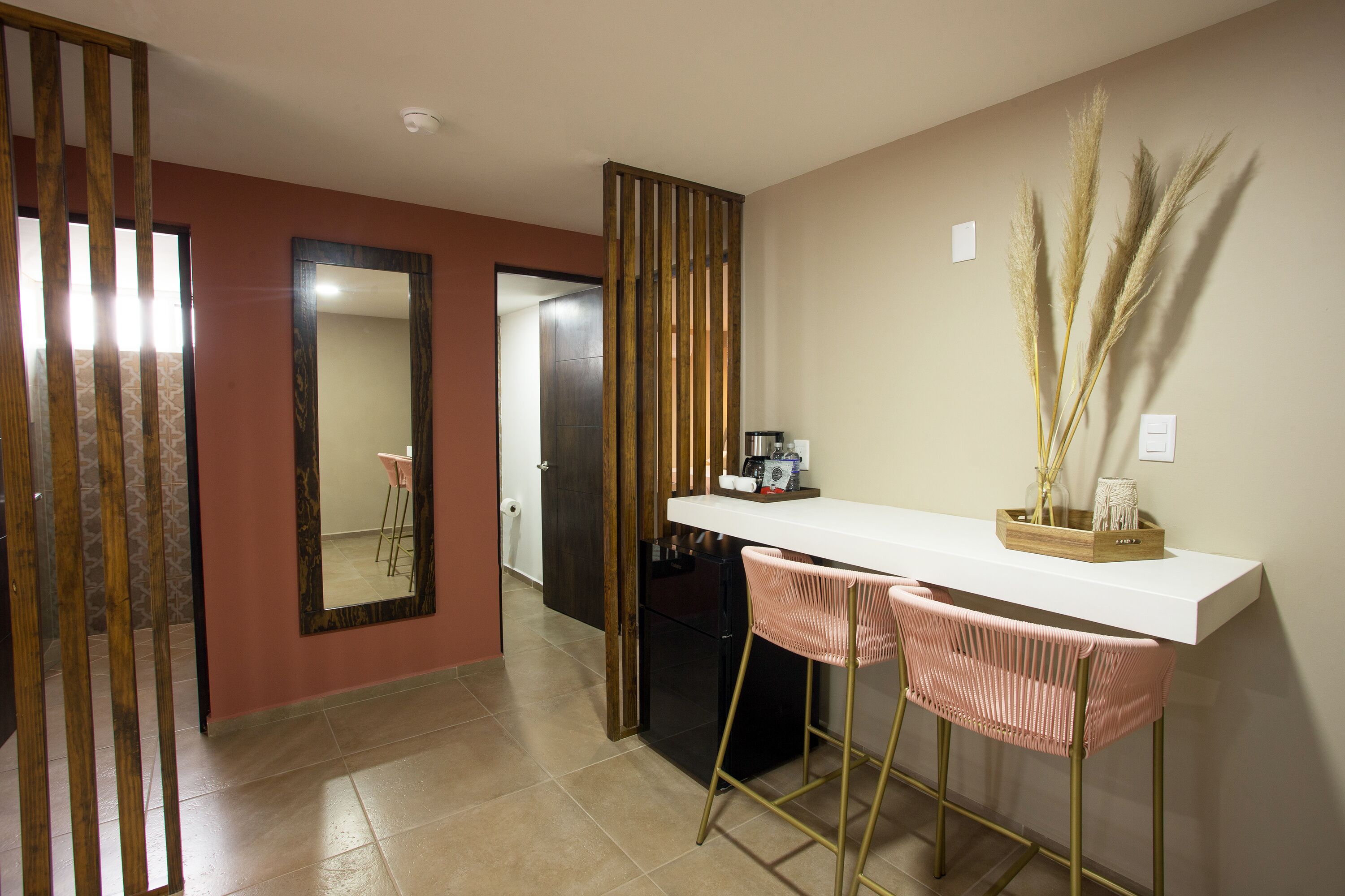 family room | 1 bedroom, minibar, desk, laptop workspace