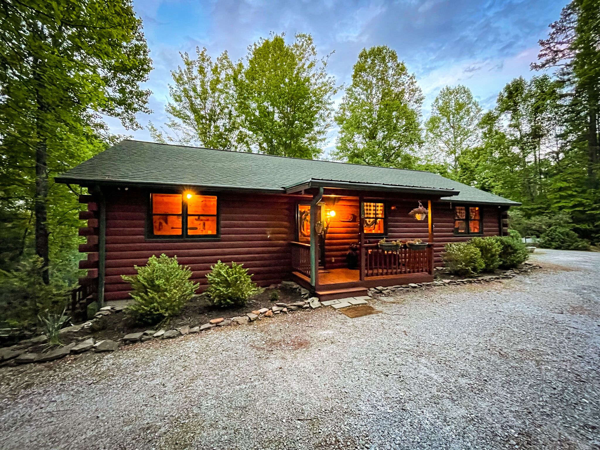 Hot Tub-3 Kings-stunning VIEW - Dog Friendly, Wifi, Fire Pit, Garden, Games