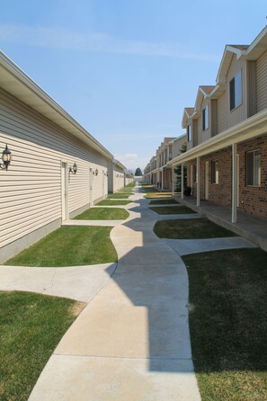Property grounds - Clean & Comfortable Townhome|Near Costco|Self-Checkin|Great for kids|Rest& Relax (Ammon)