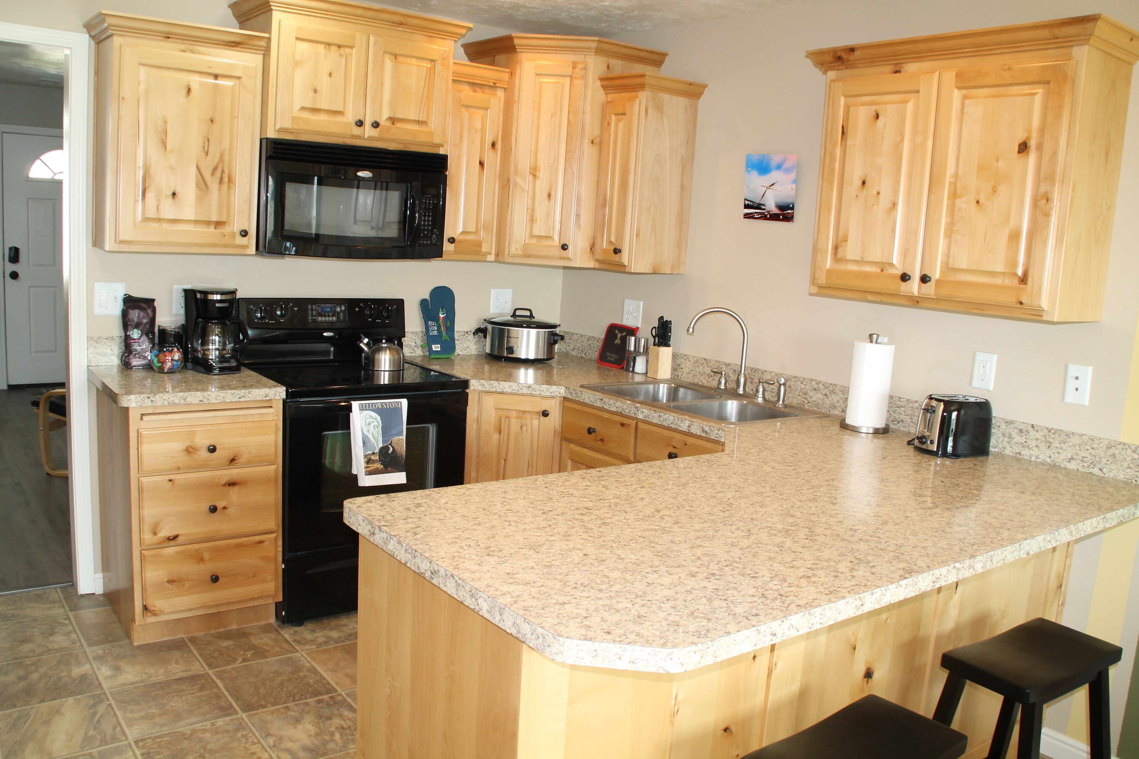 Clean & Comfortable Townhome|Near Costco|Self-Checkin|Great for kids|Rest& Relax