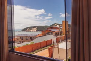 高級雙人房 | 迷你吧、書桌、熨斗/熨衣板、免費無線上網