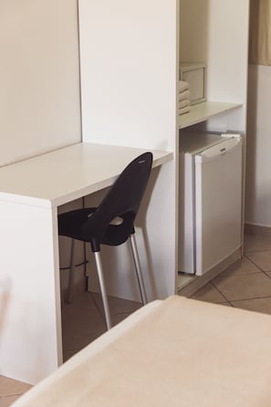 Minibar, desk, iron/ironing board, free WiFi