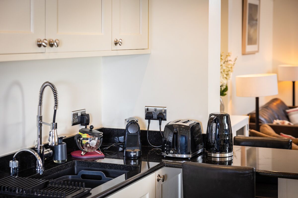 breakfast  bar and hot drinks area