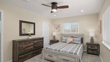 4 Schlafzimmer, Bügeleisen/Bügelbrett, WLAN, Bettwäsche