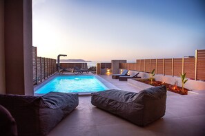 Outdoor pool, a heated pool - Velvet     (Gournes)