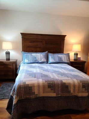 2 chambres, fer et planche à repasser, lit parapluie, Wi-Fi gratuit