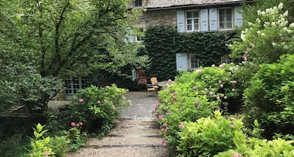 Chateau De Moulin - AS seen on Monsieur Spade TV Show