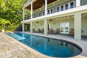 Piscina externa