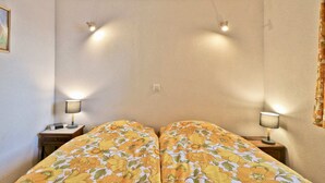 Unclassified image, 5 of 13, button - Beautiful Apartment in the Mayens de Sion, 500m From 4 Vallées ski Area (Sion)