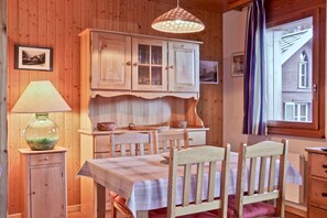 Lägenhet Basic - flera sängar | Eget kök | Kylskåp, ugn, spishäll och diskmaskin