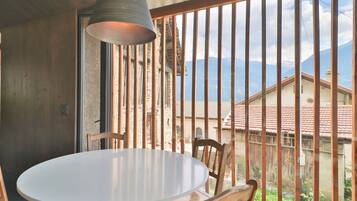 Basic House, Berbilang Katil | Dapur peribadi | Peti sejuk, ketuhar gelombang mikro, ketuhar, dapur