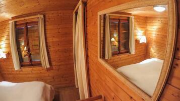 Basic Chalet, Multiple Beds | 4 bedrooms, desk, laptop workspace, iron/ironing board