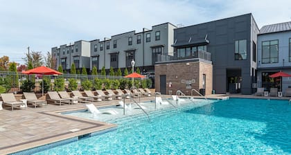 Kasa FreeMoreWest Charlotte