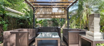 "Mermaid House" in Downtown Mt. Dora!! Pet Friendly