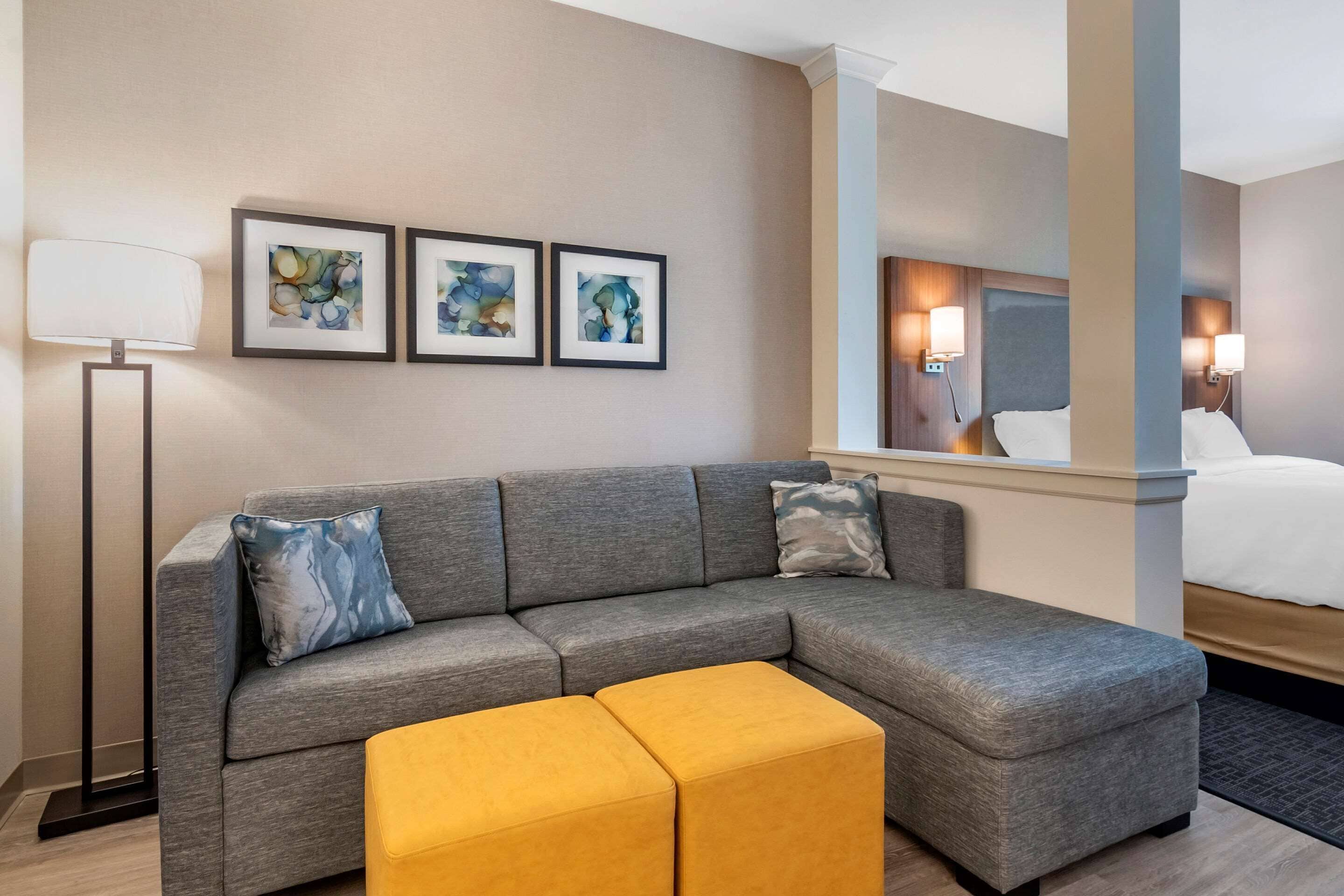 desk, laptop workspace, iron/ironing board, free wifi