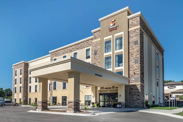 Exterior - Comfort Suites Grandview - Kansas City (Grandview)