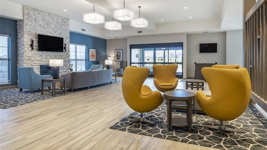 Comfort Suites Grandview - Kansas City