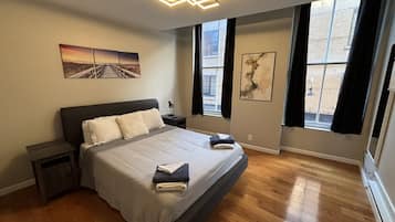 2 bedrooms, desk, iron/ironing board, travel crib