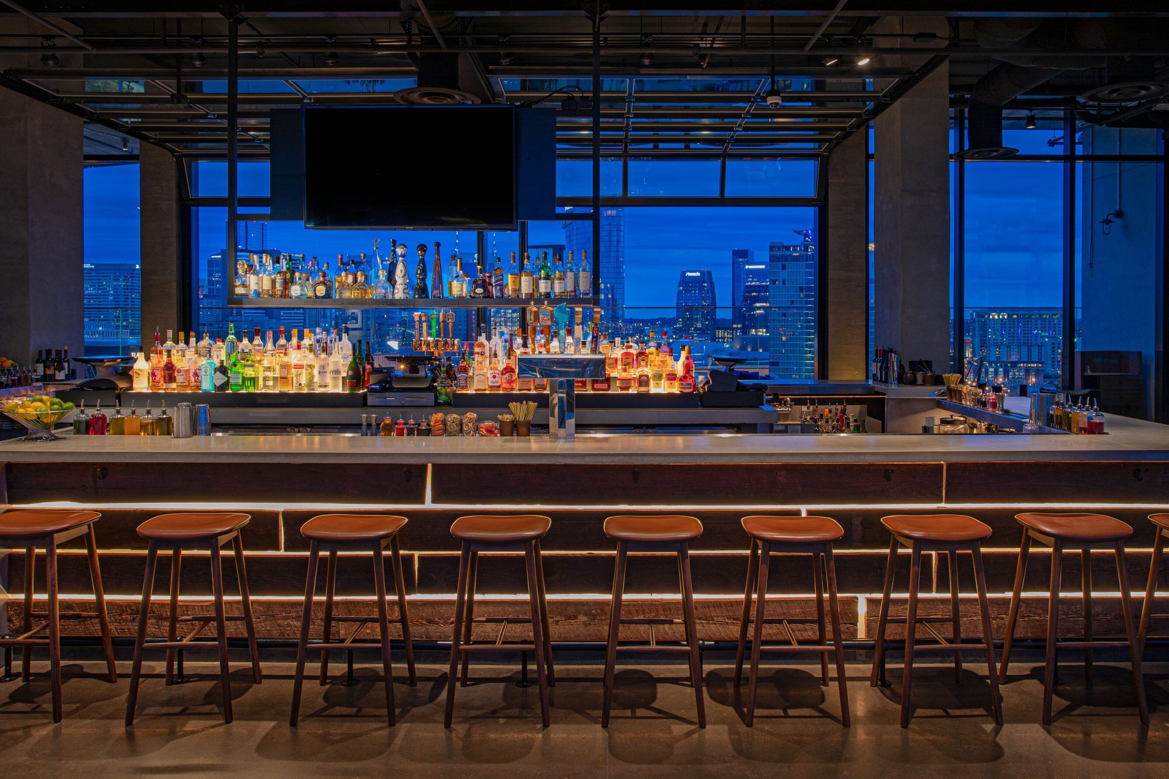 2 bars/lounges, rooftop bar