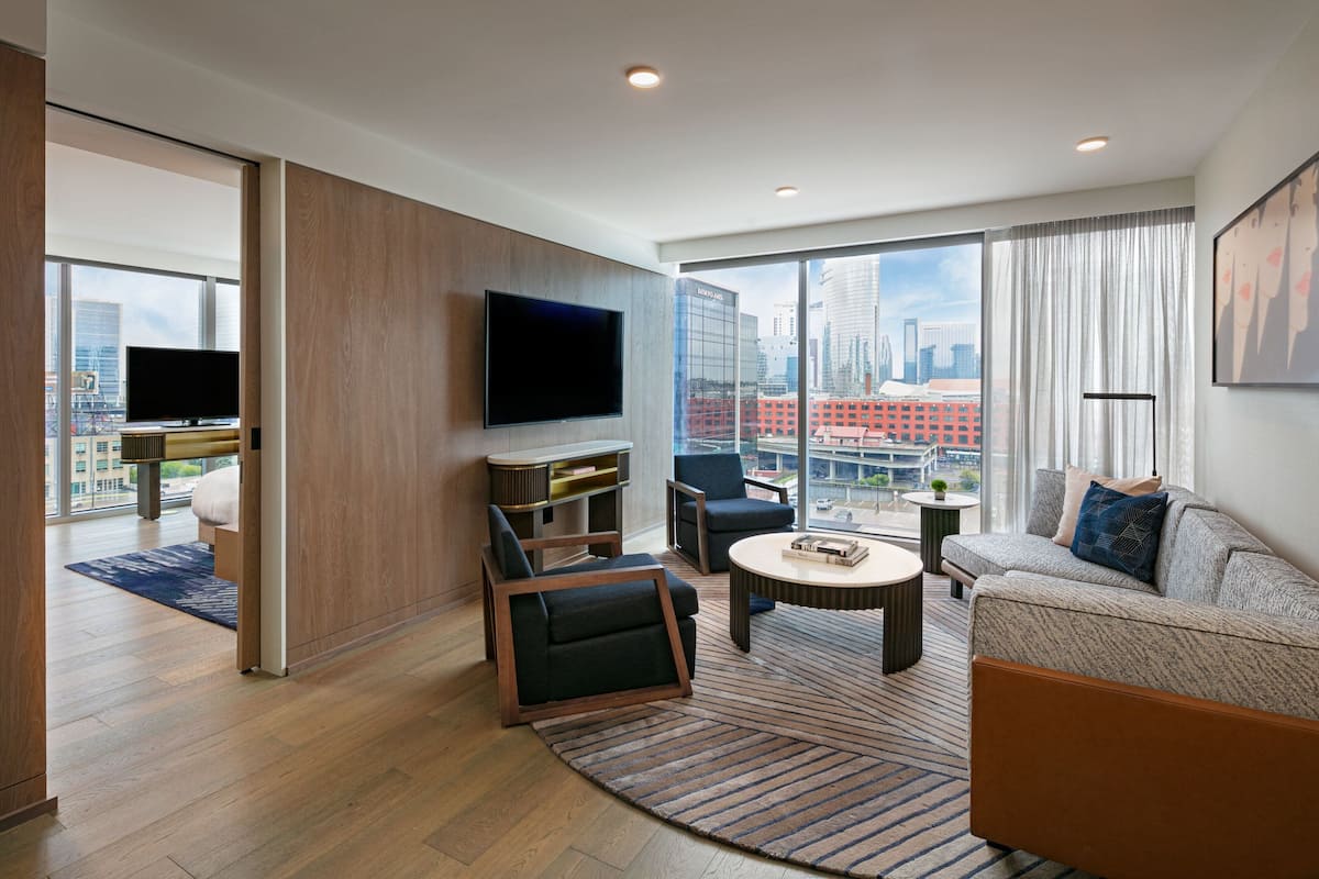 Superior Suite, 1 Bedroom, City View | 1 bedroom, premium bedding, down comforters, minibar