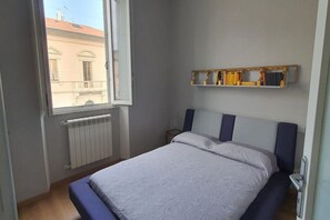 2 dormitorios, tabla de planchar con plancha, wifi y ropa de cama