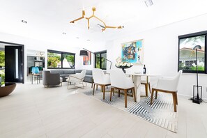 Dining - Wonderful Home in Wynwood (Miami)