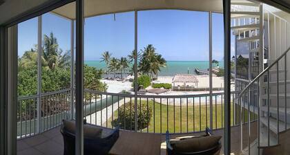 Peacock Shores Islamorada - Vacation On The Beach!