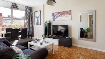 Télévision à écran plat