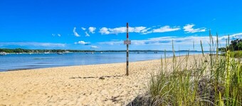 Sun Room Beaches and Dog Welcome!
